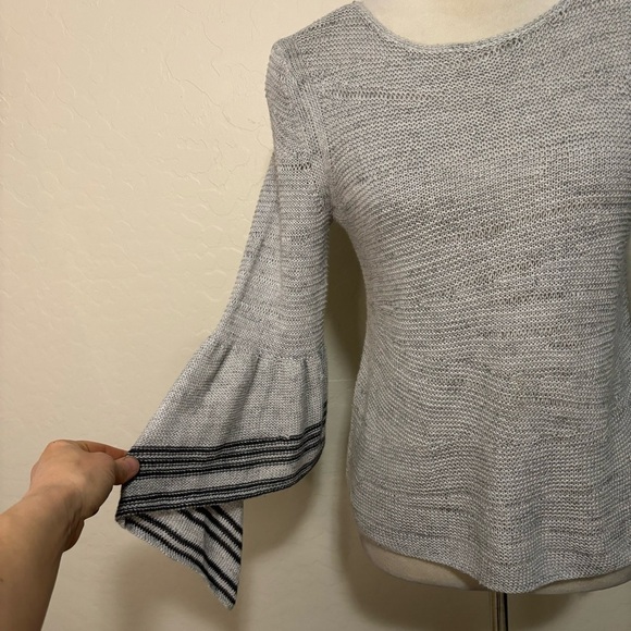 NIC+ZOE Gray Linen Long Striped Ruffle Bell Sleeve Pullover Sweater Size 2P - Picture 2 of 11